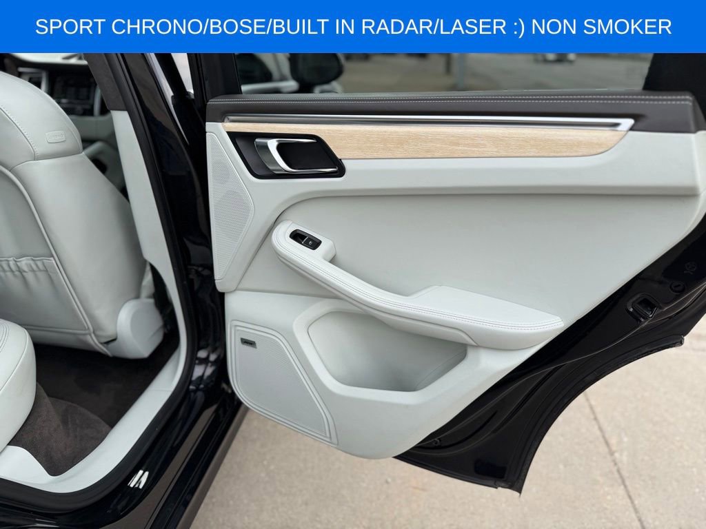 Used 2016 Porsche Macan Turbo image 32