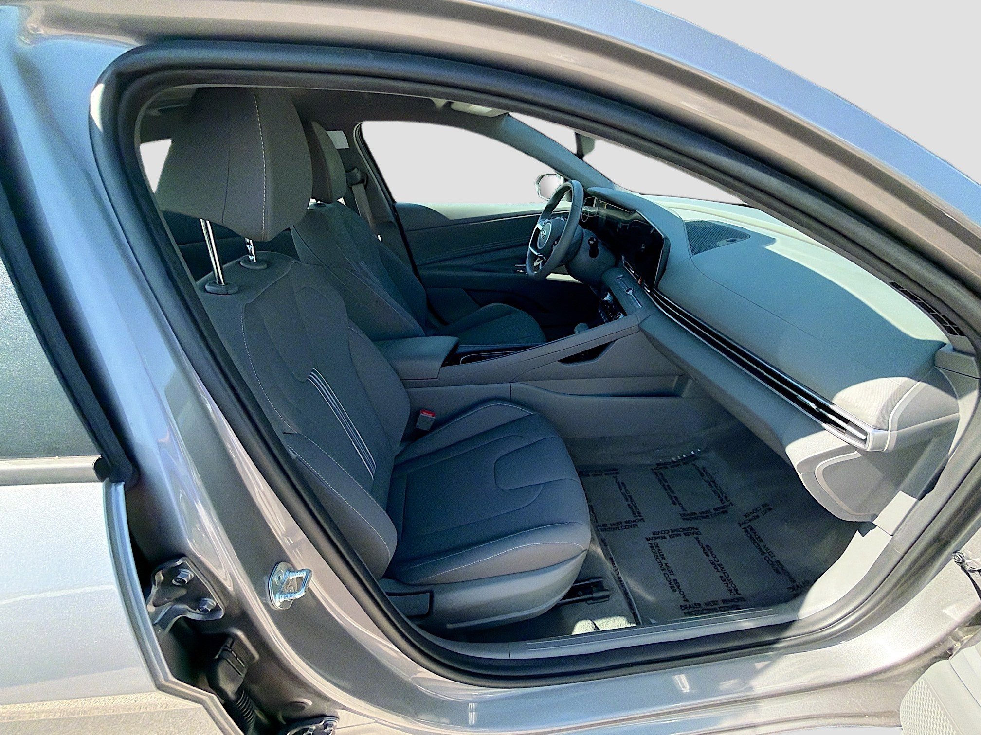 Used 2023 Hyundai Elantra SEL w/ Convenience Package image 28