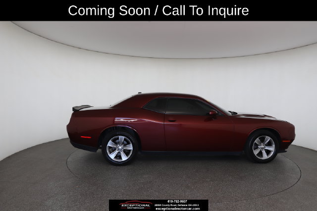 Used 2017 Dodge Challenger SXT RWD image 21