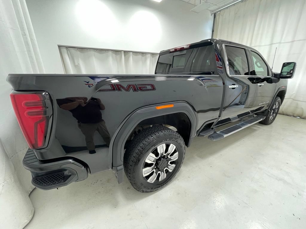 Used 2026 GMC Sierra 2500 Denali w/ Denali Reserve Package AWD/4WD image 4