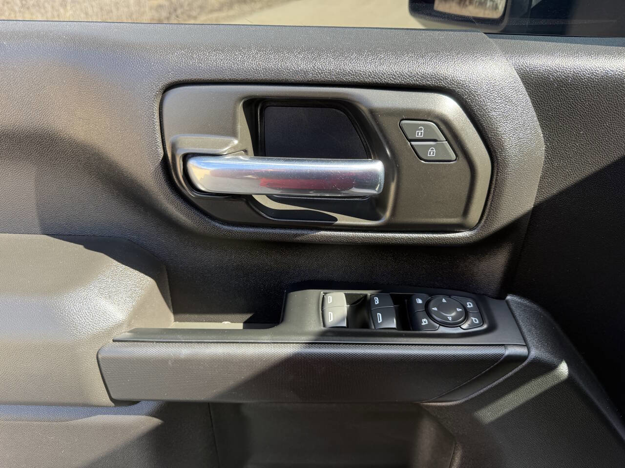 Used 2024 Chevrolet Silverado 2500 W/T image 17