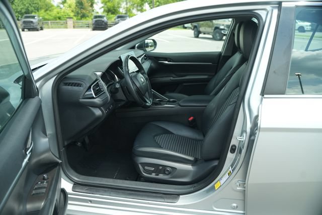Used 2023 Toyota Camry SE FWD image 12
