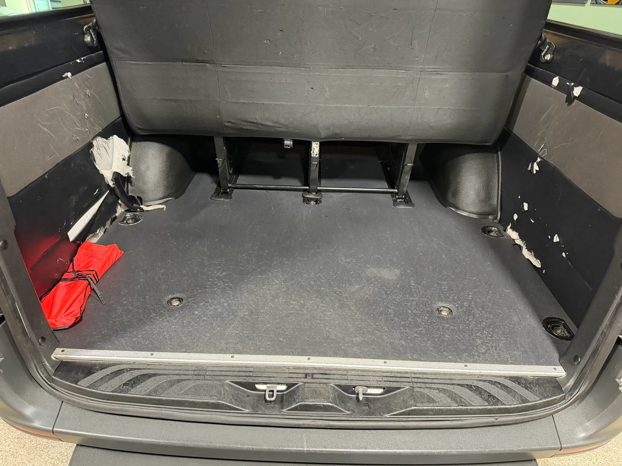 Used 2019 Mercedes-Benz Sprinter 2500 image 25