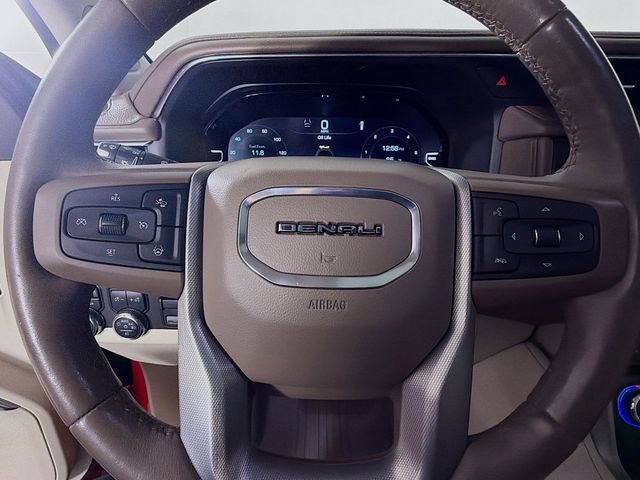 Used 2023 GMC Yukon Denali w/ Advanced Technology Package AWD/4WD image 13