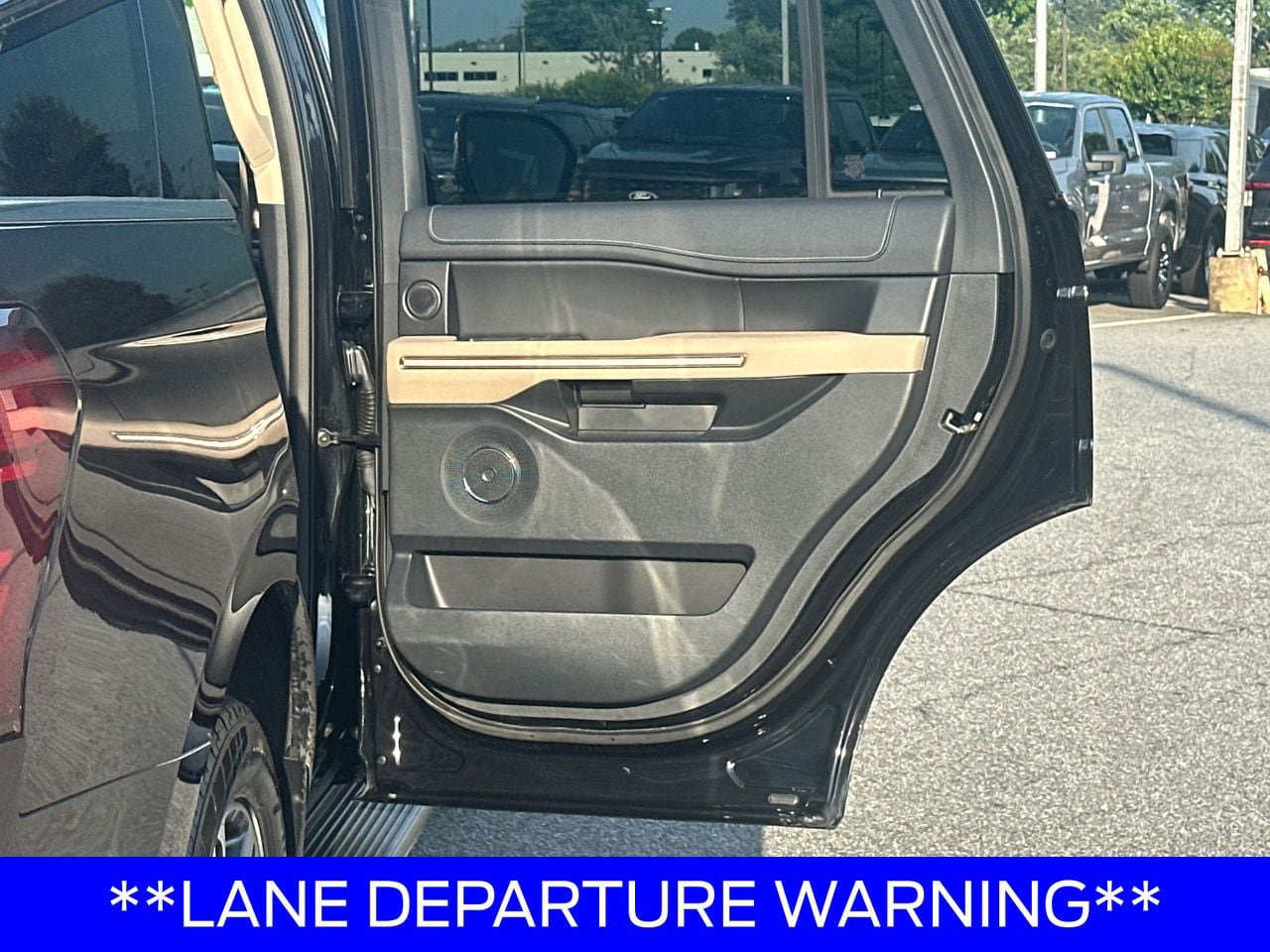 Certified 2024 Ford Expedition Limited RWD image 18