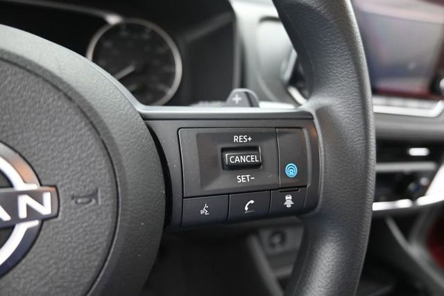 Used 2024 Nissan Rogue SV FWD image 31