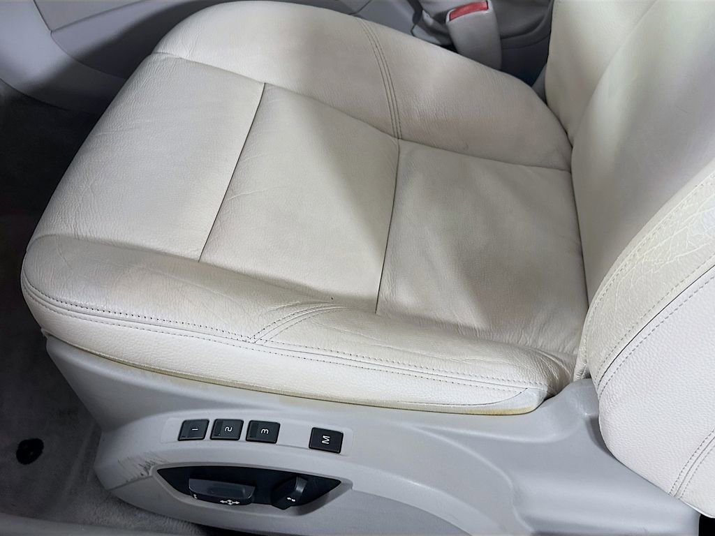 Used 2007 Volvo C70 T5 image 21