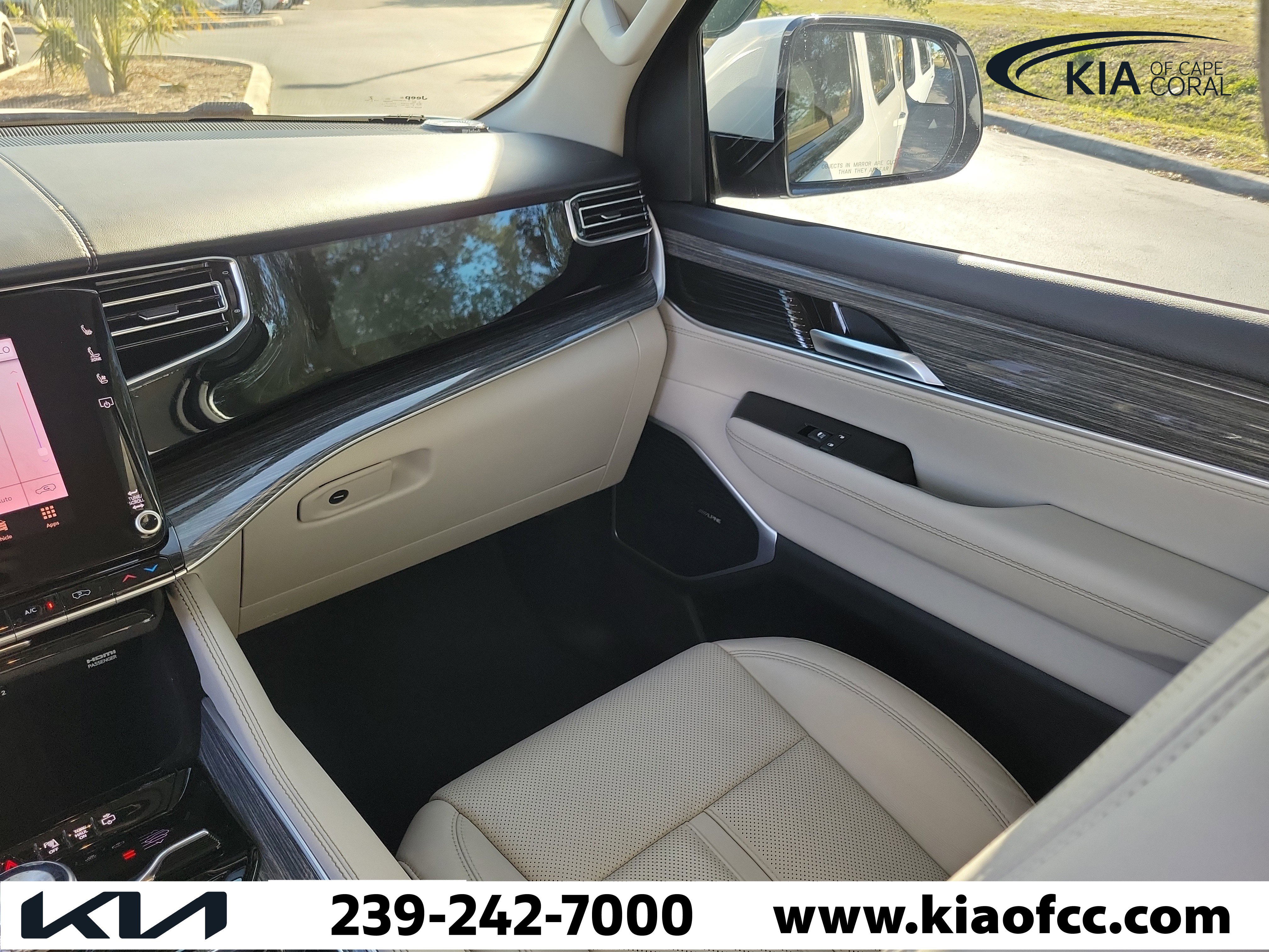Used 2022 Jeep Wagoneer Series III w/ Flexible Seating Group image 22