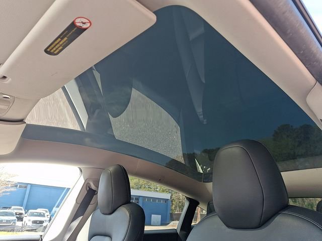 Used 2020 Tesla Model Y Long Range image 16