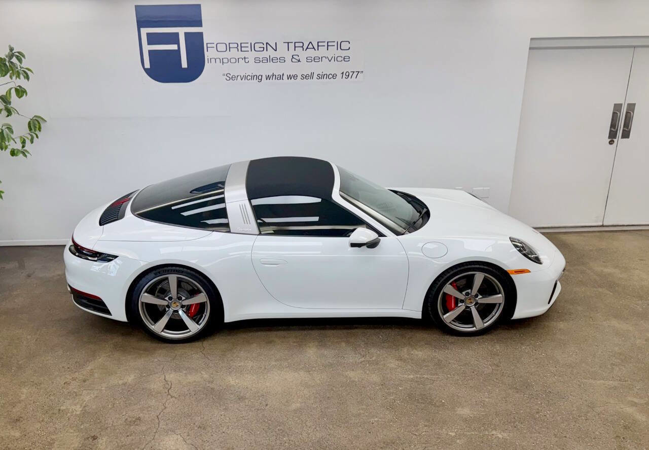 Used 2024 Porsche 911 Targa 4S w/ Premium Package image 27