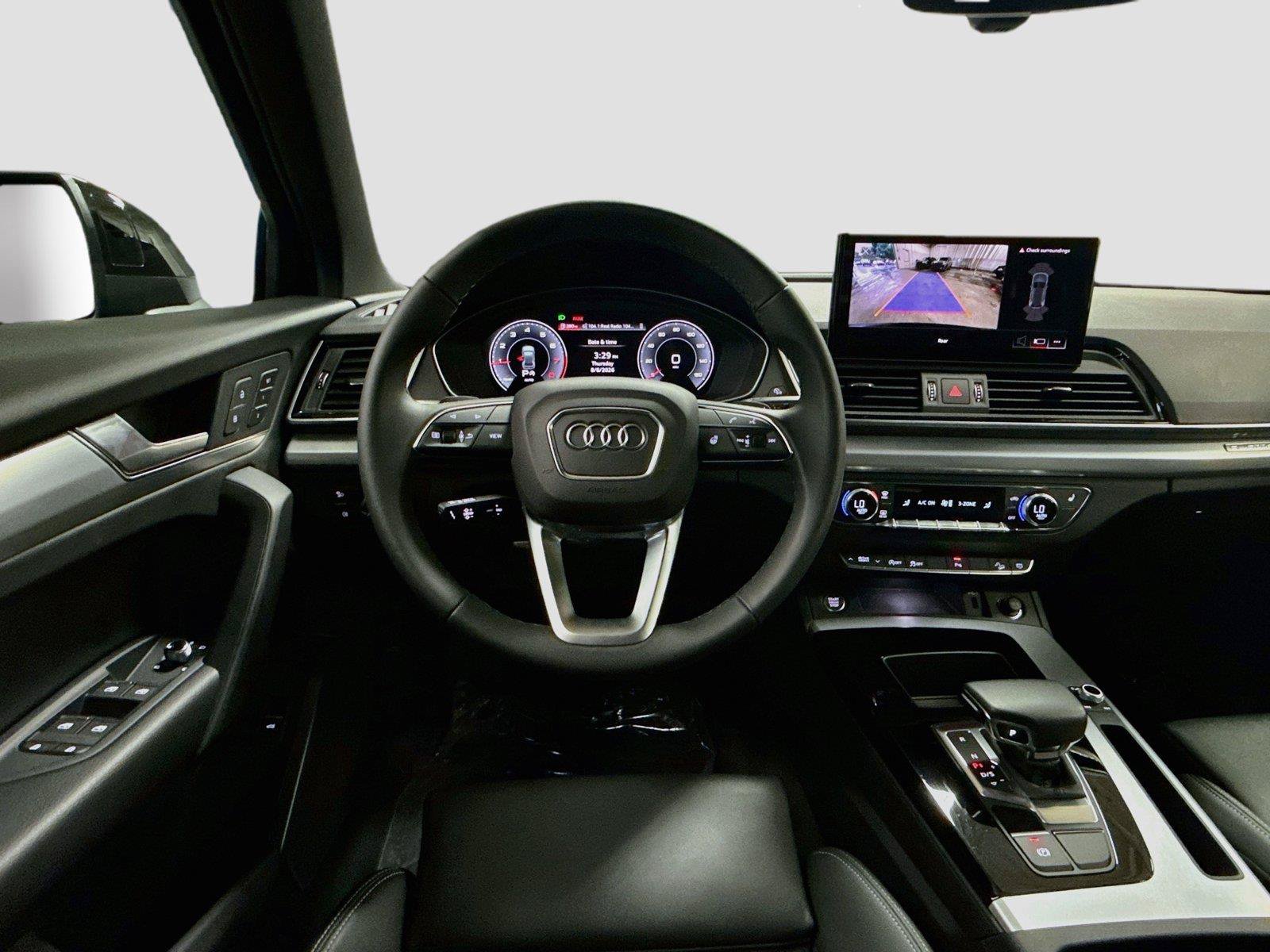 Certified 2024 Audi Q5 2.0T Premium w/ Summer of Audi Package AWD/4WD image 11