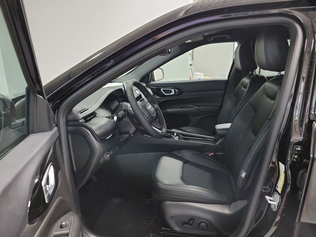 New 2026 Jeep Compass Latitude w/ Quick Order Package 29K image 9