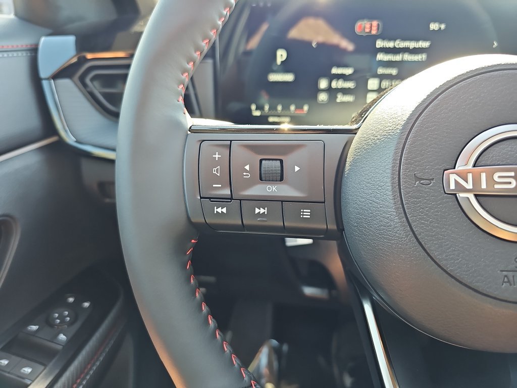 New 2027 Nissan Kicks SR w/ SR Premium Package FWD image 17