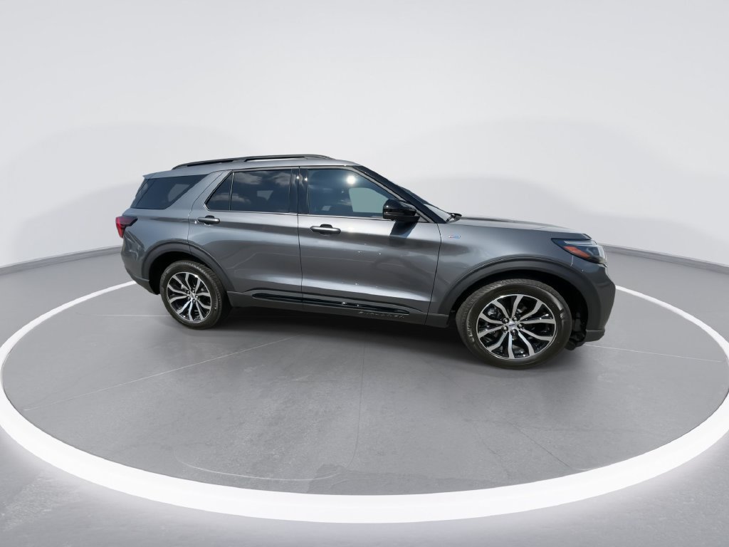 New 2026 Ford Explorer ST-Line RWD image 9