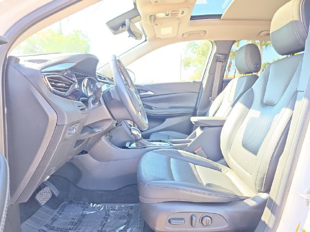 Certified 2023 Buick Encore GX Essence w/ Advanced Technology Package AWD/4WD image 17