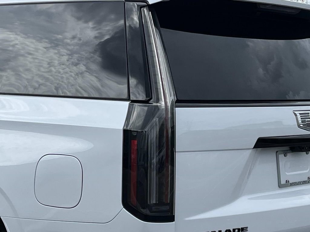 New 2026 Cadillac Escalade Platinum Sport w/ LPO, ONYX Package image 10