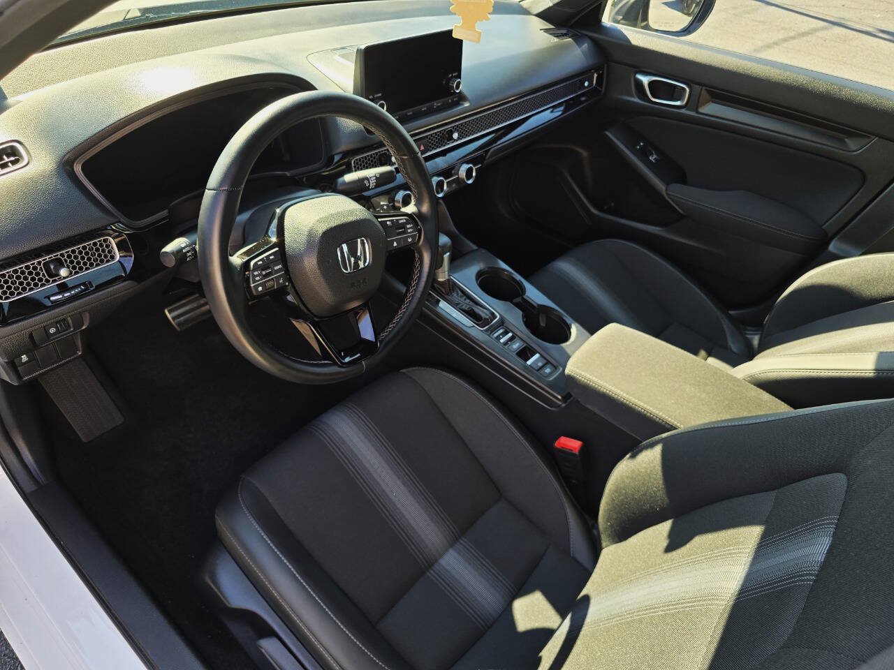 Used 2025 Honda Civic Sport image 14