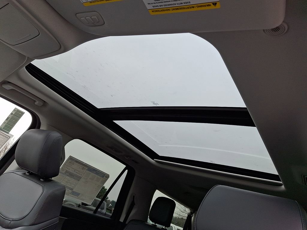 New 2025 Ford Expedition Max Active image 12