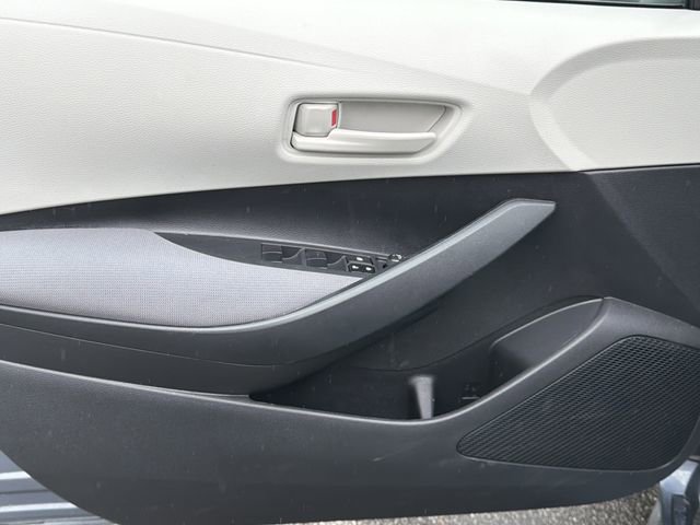 Used 2022 Toyota Corolla LE FWD image 10