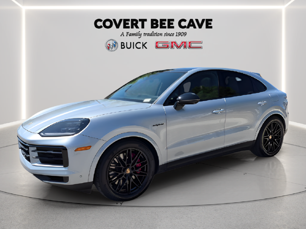 Used 2025 Porsche Cayenne S AWD/4WD image 4