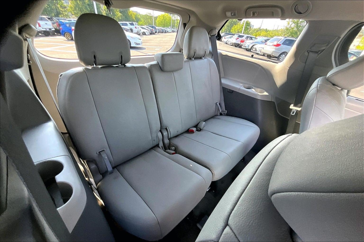 Used 2018 Toyota Sienna XLE w/ Protection Package AWD/4WD image 27