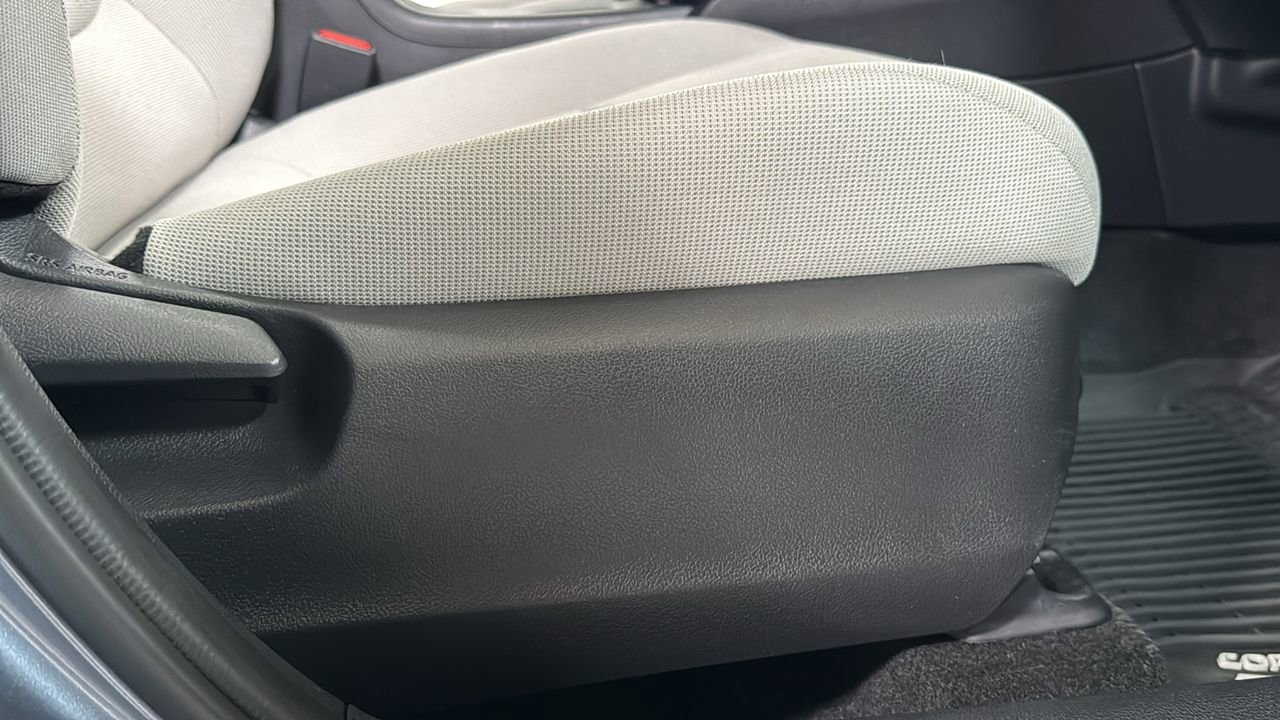 Certified 2026 Toyota Corolla Cross LE w/ Moonroof Package image 20