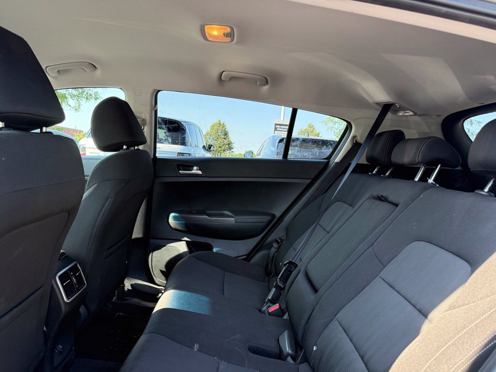 Used 2021 Kia Sportage LX FWD image 16
