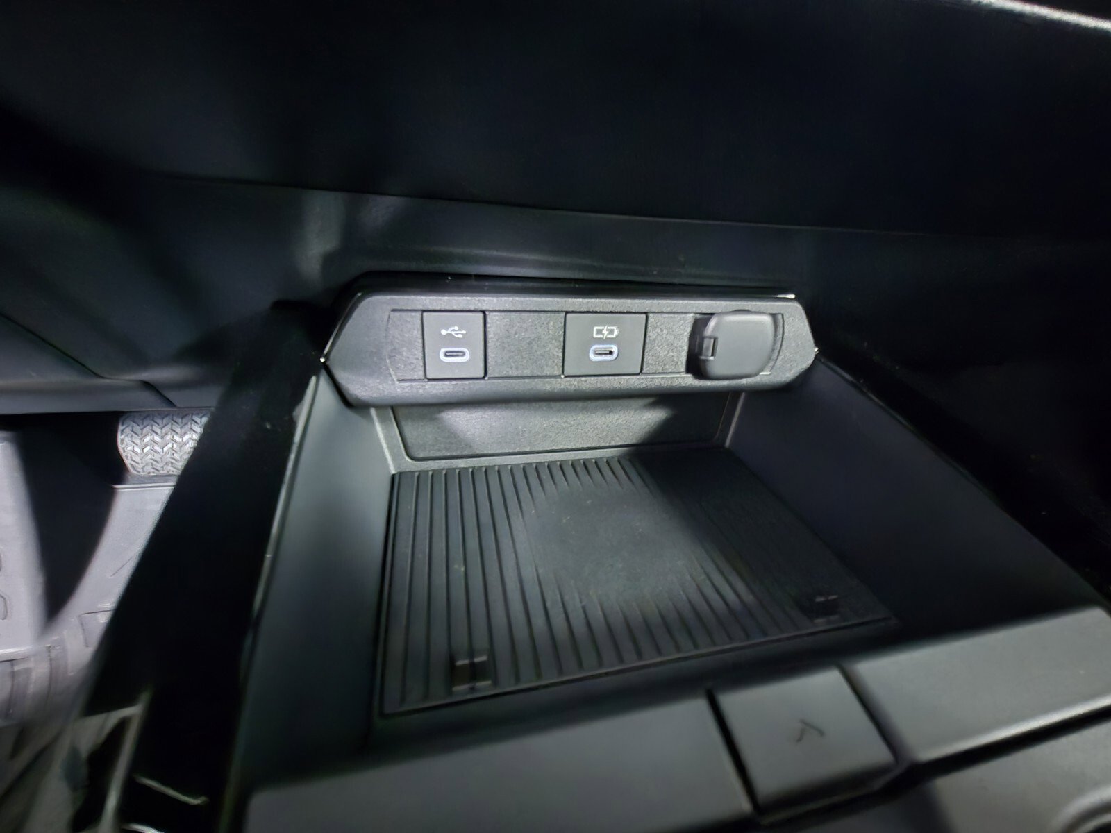New 2026 Toyota Prius AWD image 29