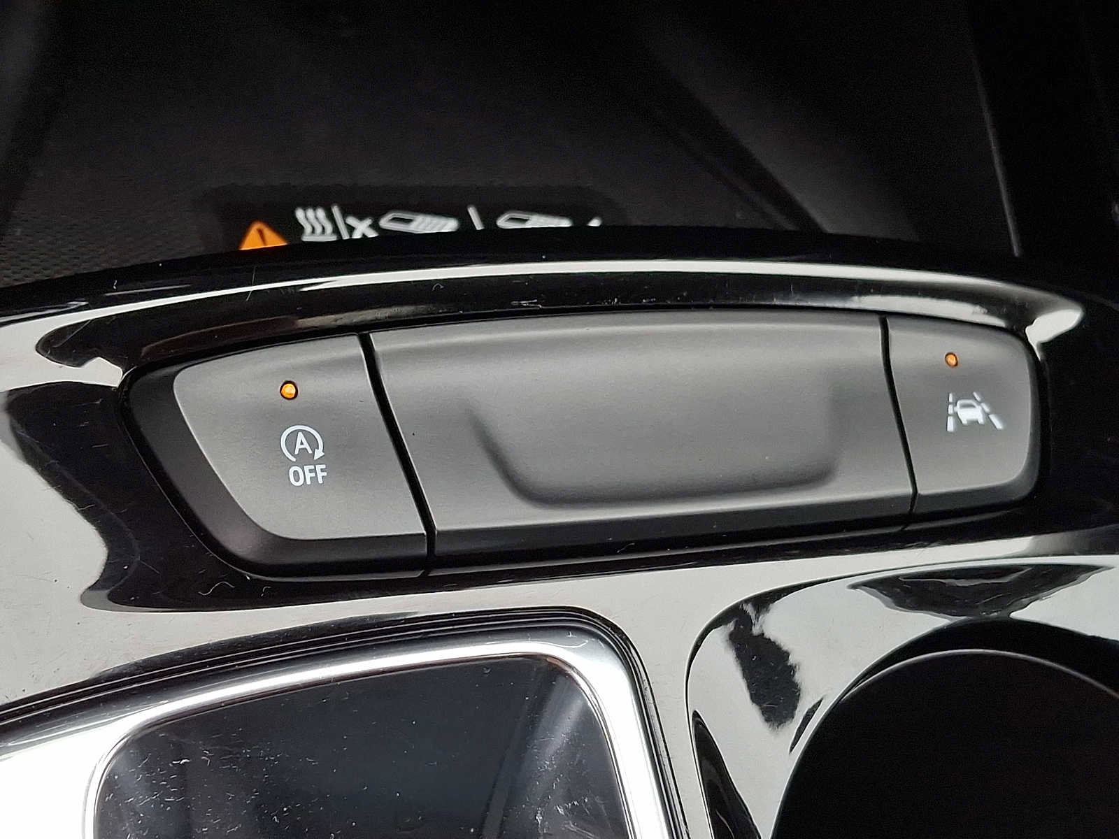 Used 2025 Chevrolet Trax ACTIV w/ Sunroof Package image 20