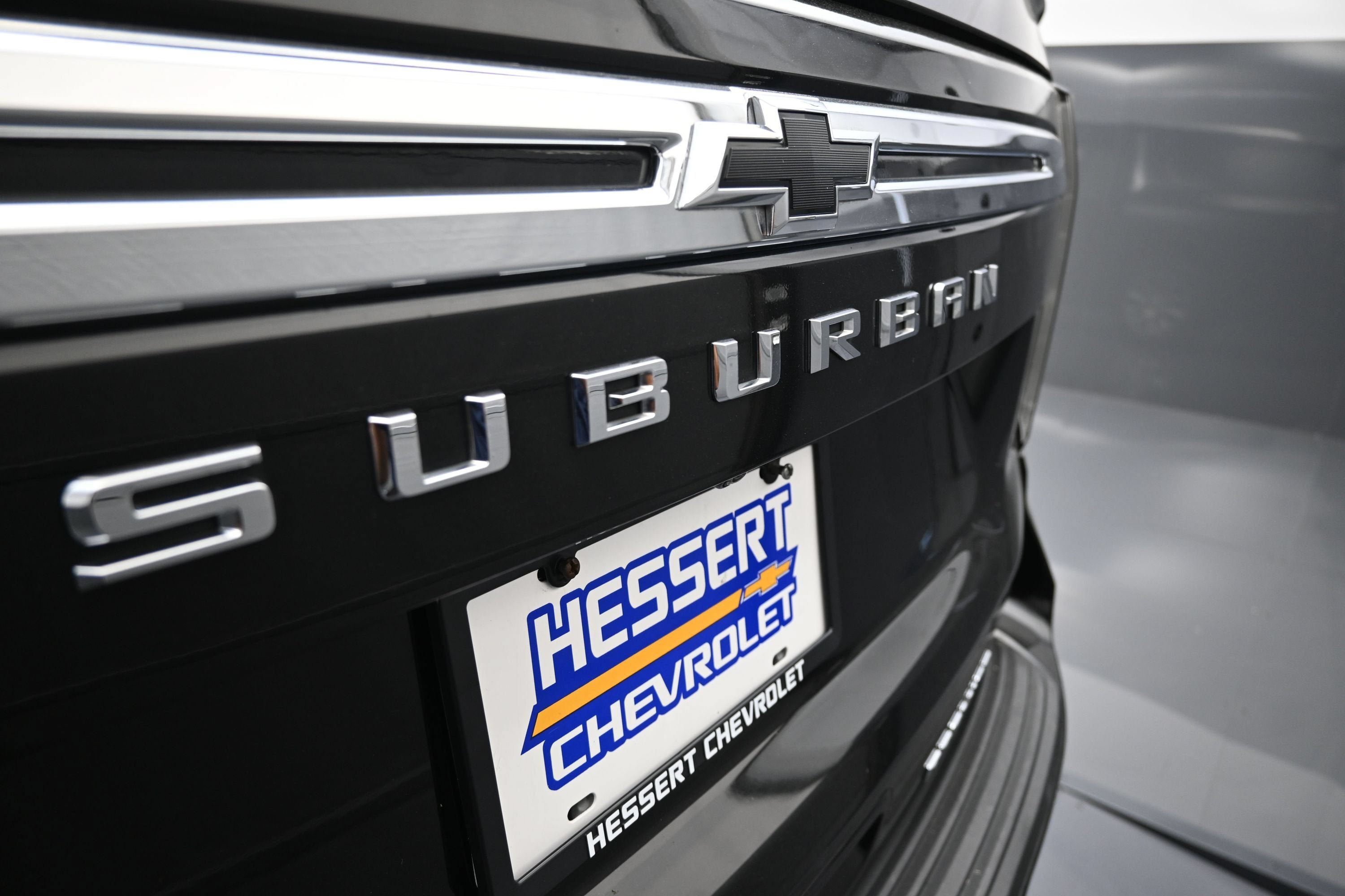 Used 2023 Chevrolet Suburban Premier AWD/4WD image 40