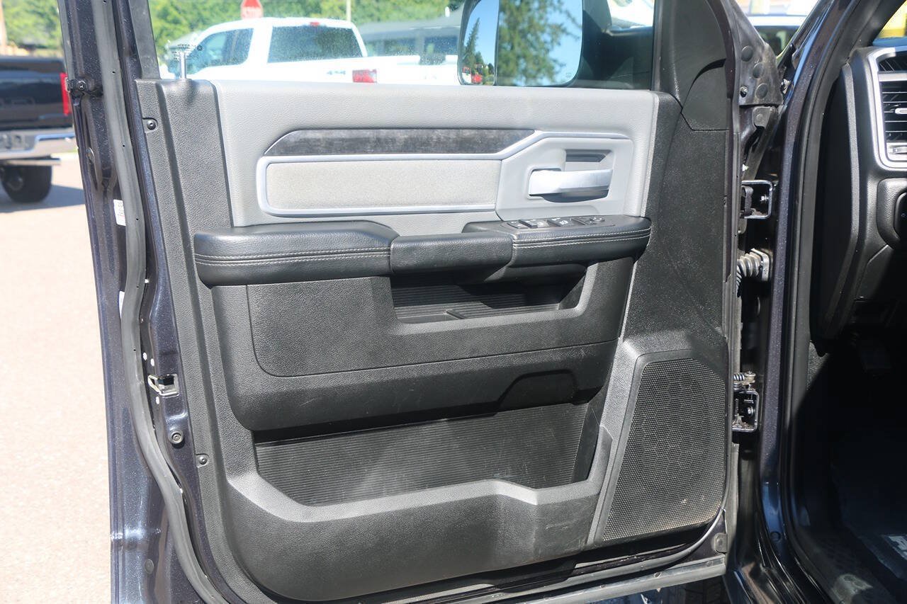 Used 2022 RAM 3500 Big Horn AWD/4WD image 31