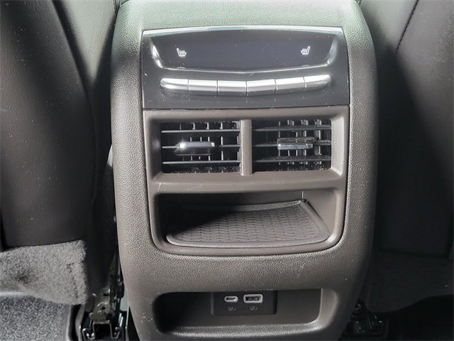 Used 2023 Cadillac XT5 Sportv image 16