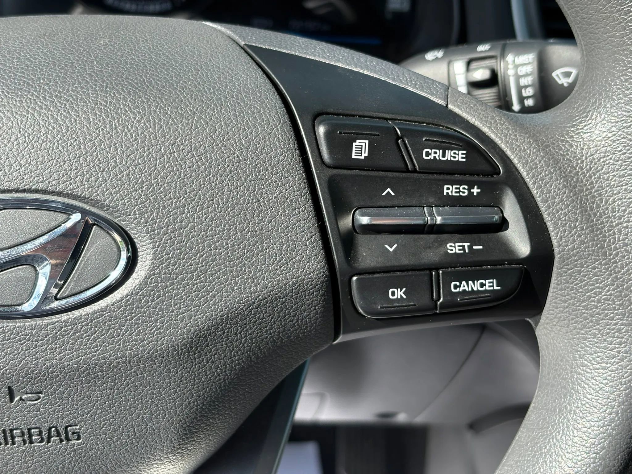 Used 2018 Hyundai Ioniq Blue FWD image 10