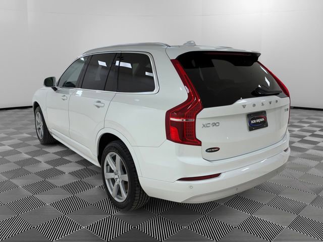 Used 2022 Volvo XC90 T5 Momentum image 5