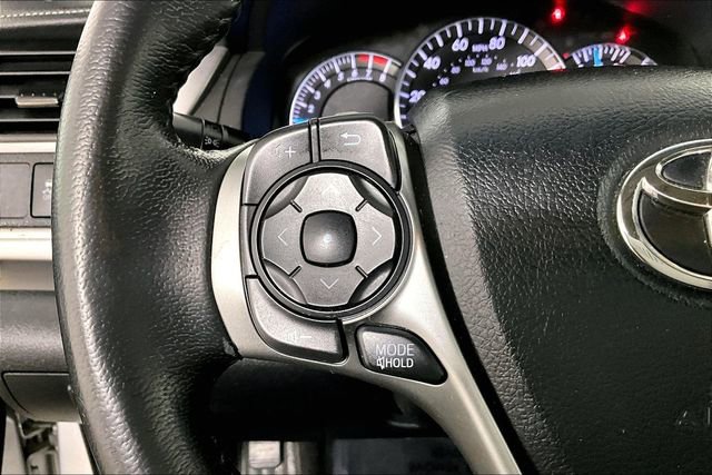 Used 2012 Toyota Camry SE image 18