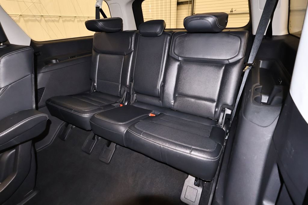 Certified 2025 Ford Expedition Max Platinum image 19