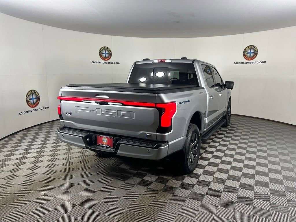 Used 2025 Ford F150 Lightning Lariat AWD/4WD image 23