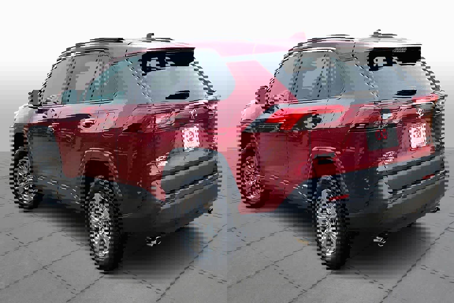 Used 2022 Toyota RAV4 XLE image 11