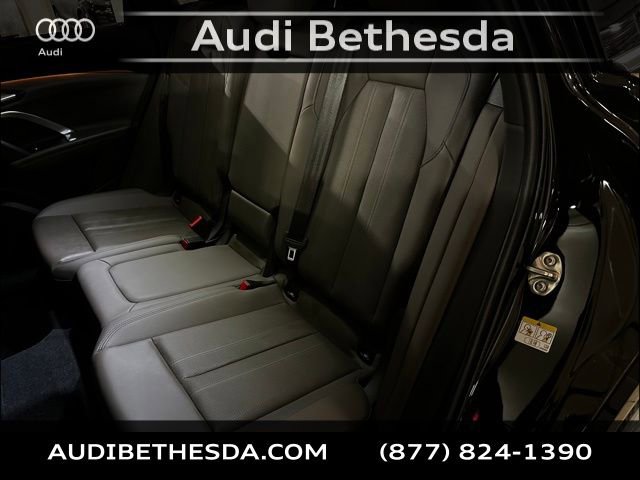 New 2025 Audi Q5 Prestige image 23