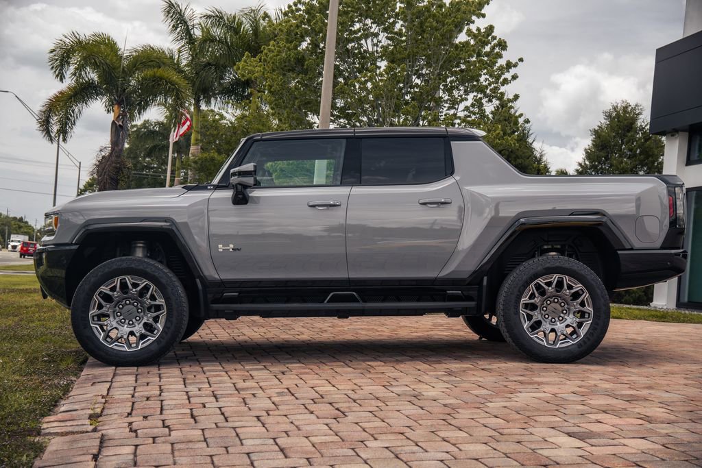 Used 2025 GMC Hummer EV 3X AWD/4WD image 2
