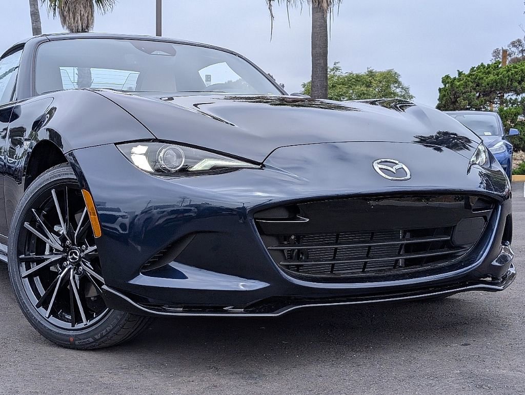 New 2025 MAZDA MX-5 Miata RF Grand Touring w/ Appearance Package image 6