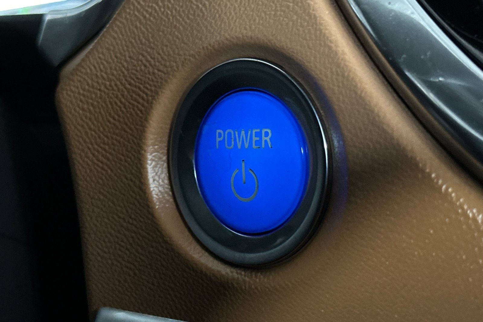 Used 2017 Chevrolet Volt Premier FWD image 24