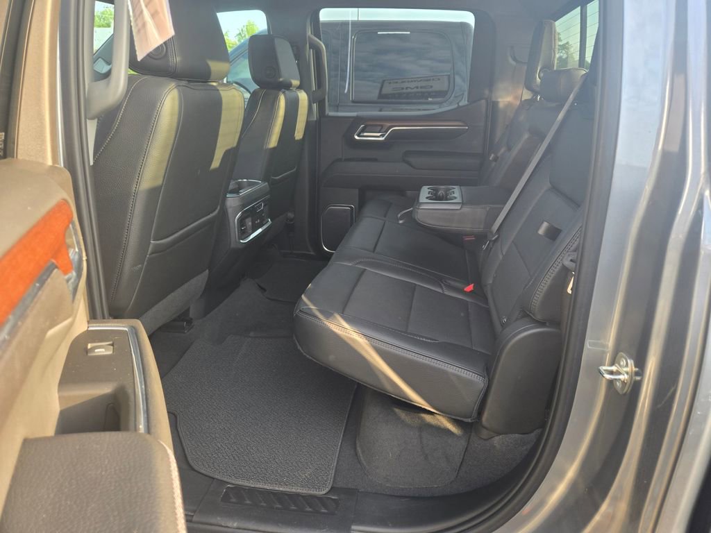 Used 2023 GMC Sierra 1500 Denali AWD/4WD image 8
