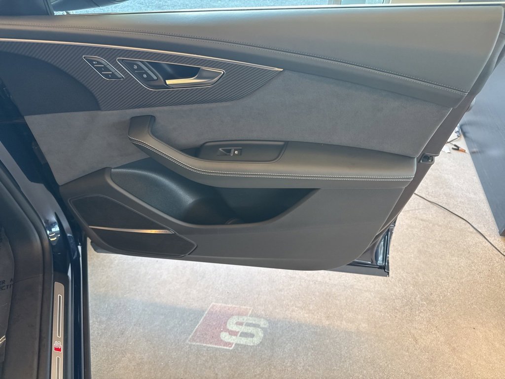 Used 2024 Audi SQ8 Prestige w/ Prestige Package image 36