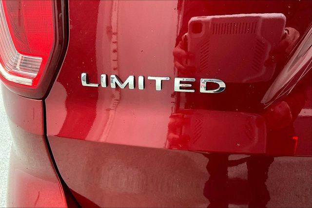 Used 2019 Ford Explorer Limited w/ Equipment Group 301A image 25