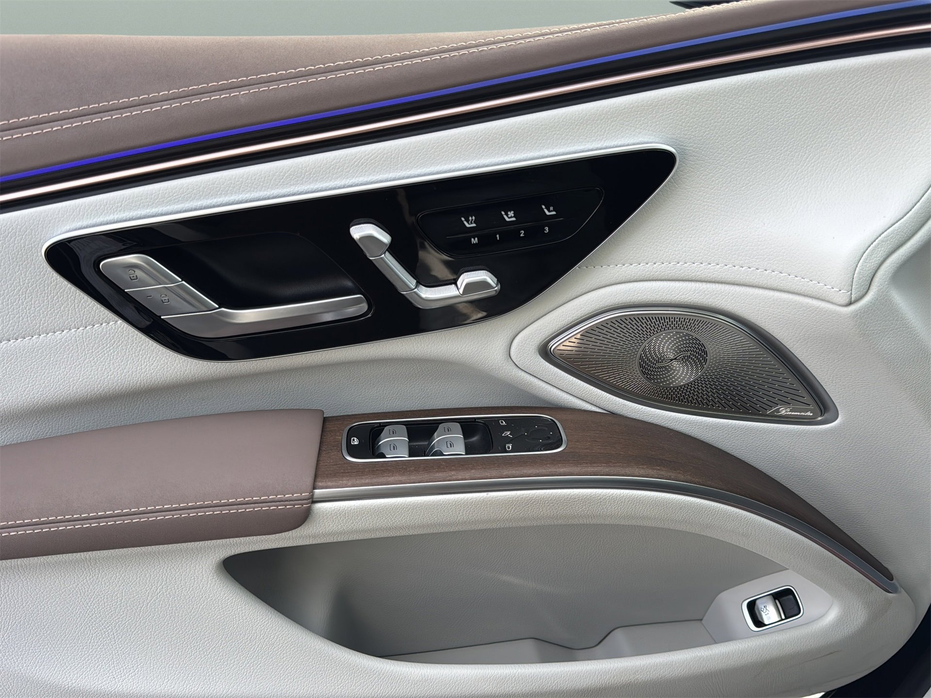 Certified 2023 Mercedes-Benz EQS 450+ 4MATIC Sedan image 23