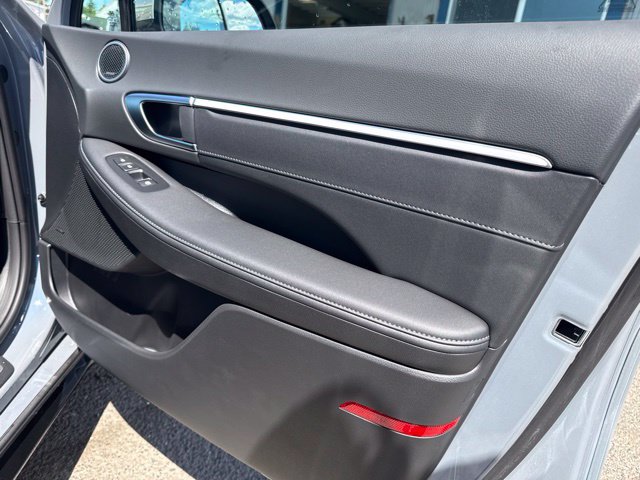 New 2026 Hyundai Sonata Limited FWD image 8