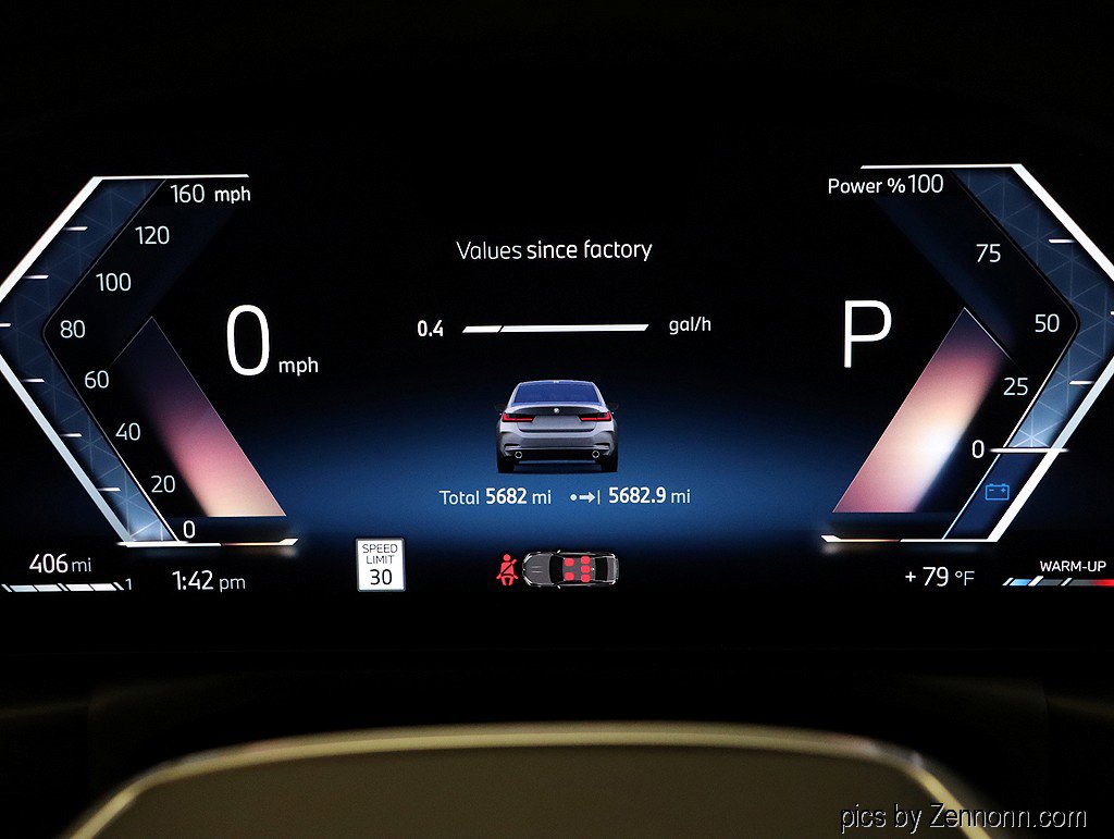 Used 2025 BMW 330i xDrive Sedan w/ M Sport Package image 17