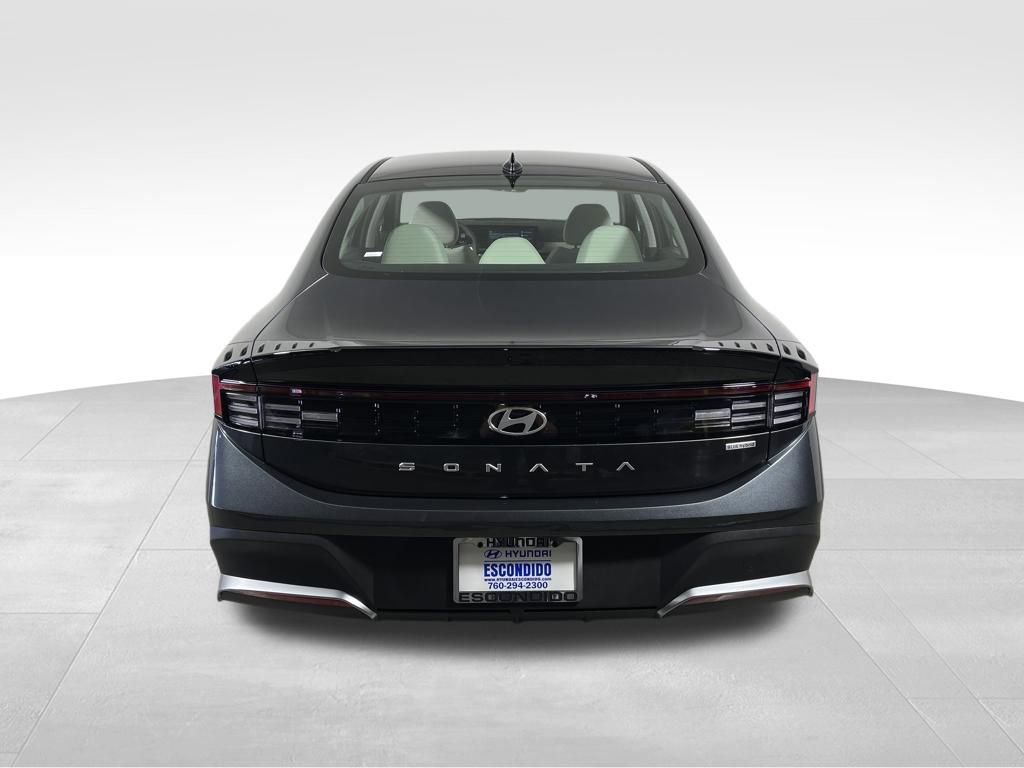 New 2026 Hyundai Sonata Blue FWD image 4