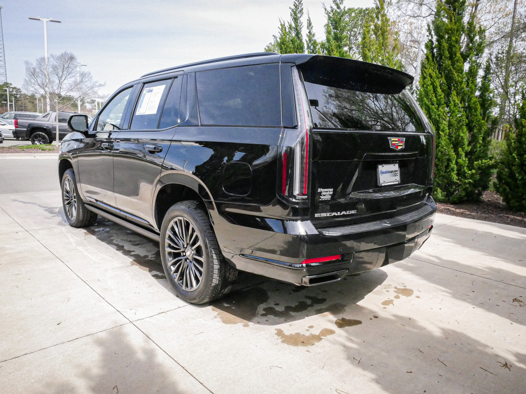 Used 2026 Cadillac Escalade Platinum Sport w/ LPO, Floor Liner Package image 8